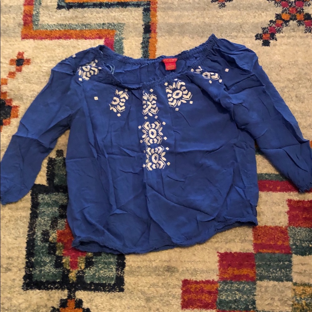 Blue flowy top